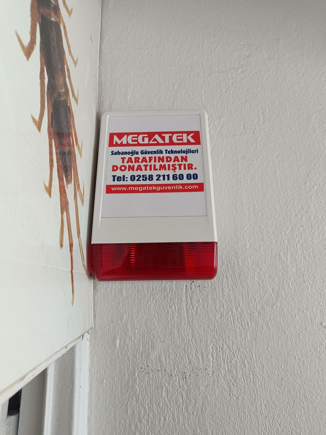 Megatek Güvenlik etiketli alarm sireni, Denizli'de gerçek saha kurulumu